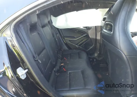 2014 Mercedes-Benz Cla 250 z USA, uszkodzony, nr VIN WDDSJ4EB6EN140920